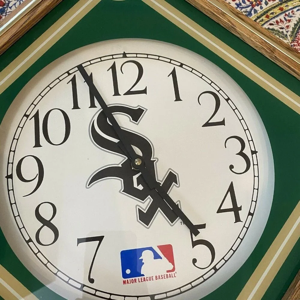MLB Bulova Chicago White Sox wall clock by Chicago